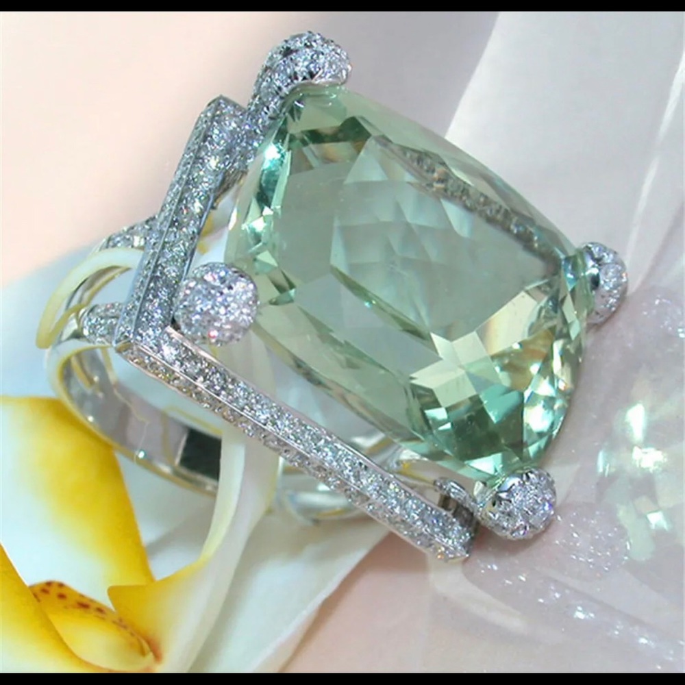 Ring - Picture 2 of 5